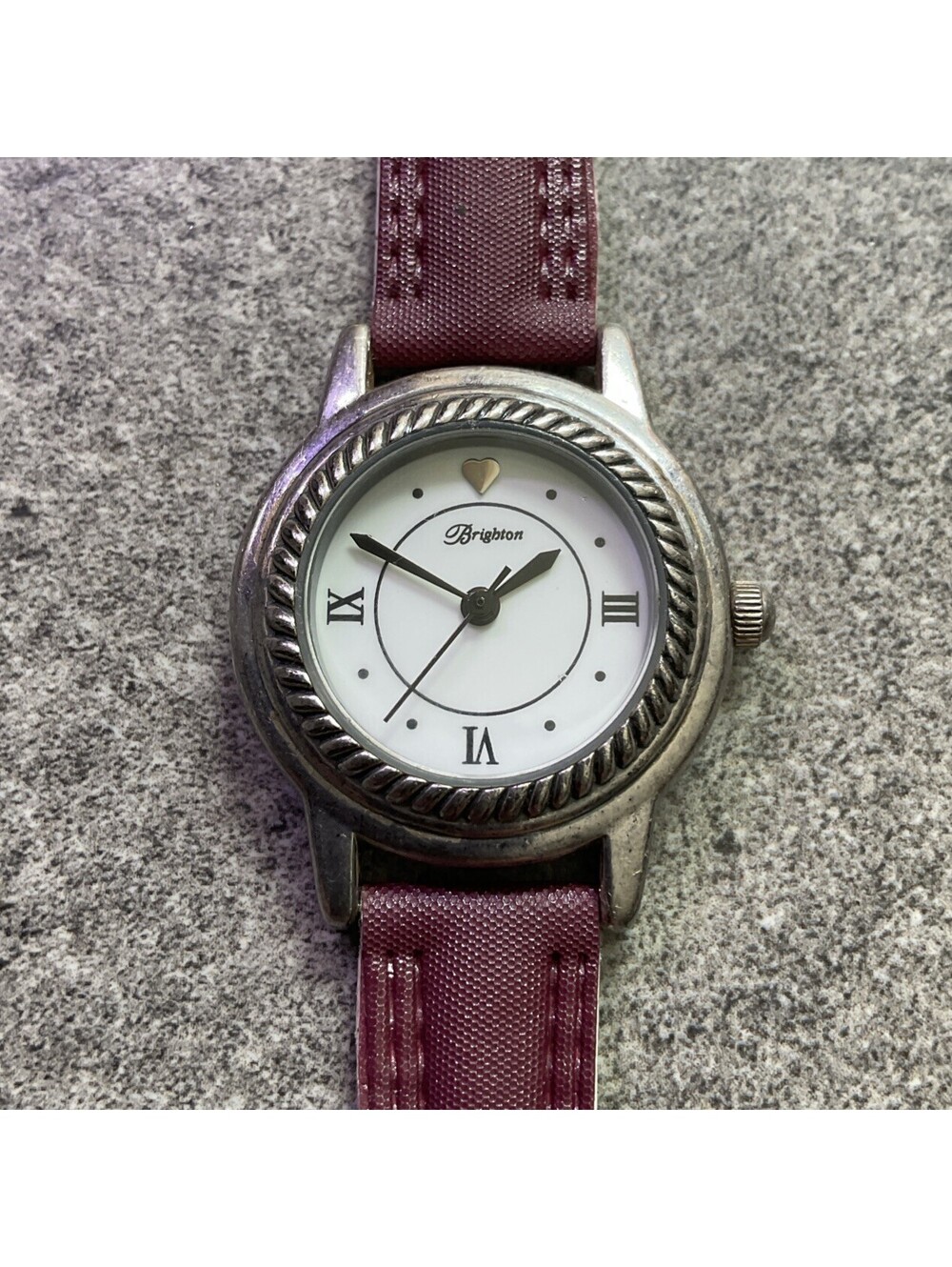 Beautiful Brighton Mesa Womens Watch 26mm Silver Tone Case Purple Band A20